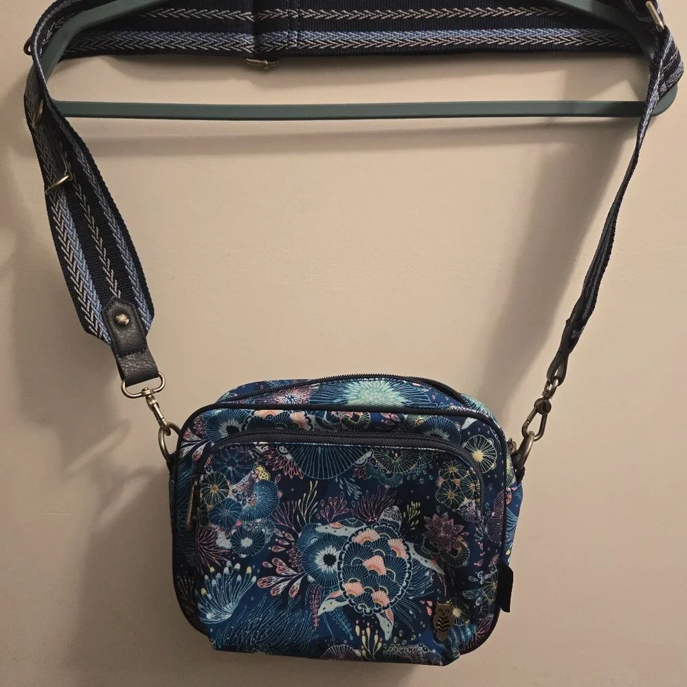Sakroots Westwood Crossbody Bag Purse - Picture 2 of 8